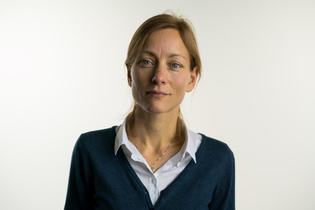 رئيس اللجنة البرفسور Linda Gröning