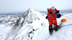 متسلقة جبال نرويجية تحقق رقماً قياسياً جديداً في تسلق ثاني أعلى جبل في العالم